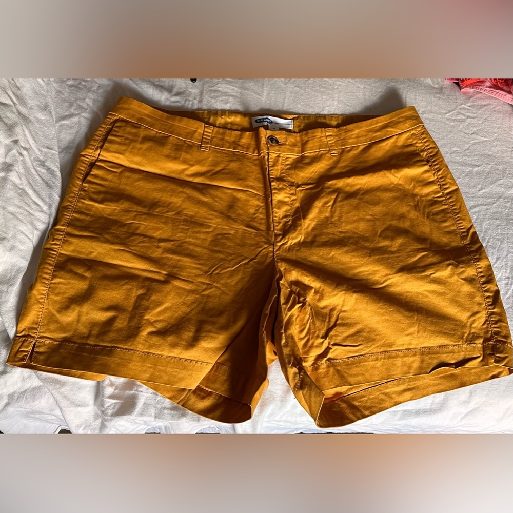 Old Navy Everyday Short